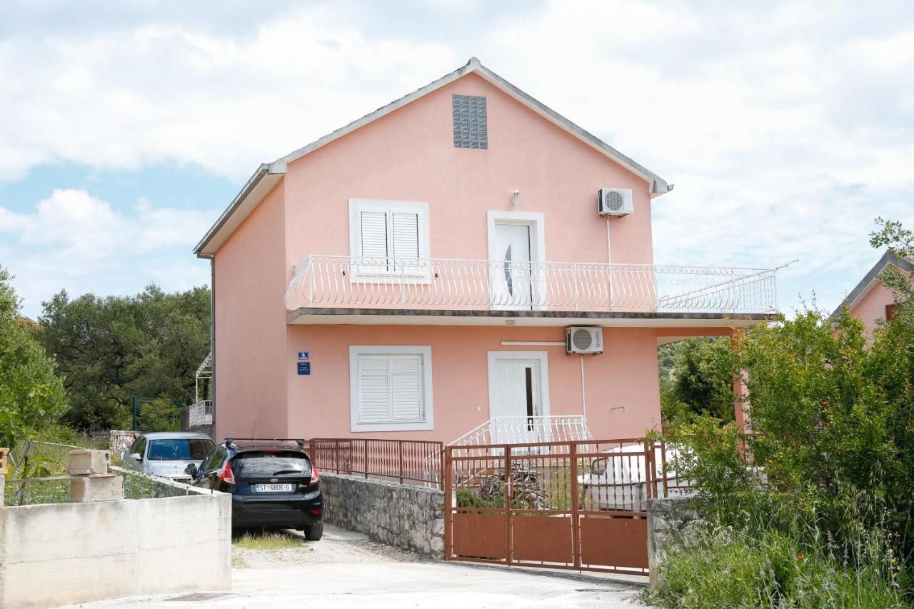 شقة Apartman Paula 2 Vinišće المظهر الخارجي الصورة
