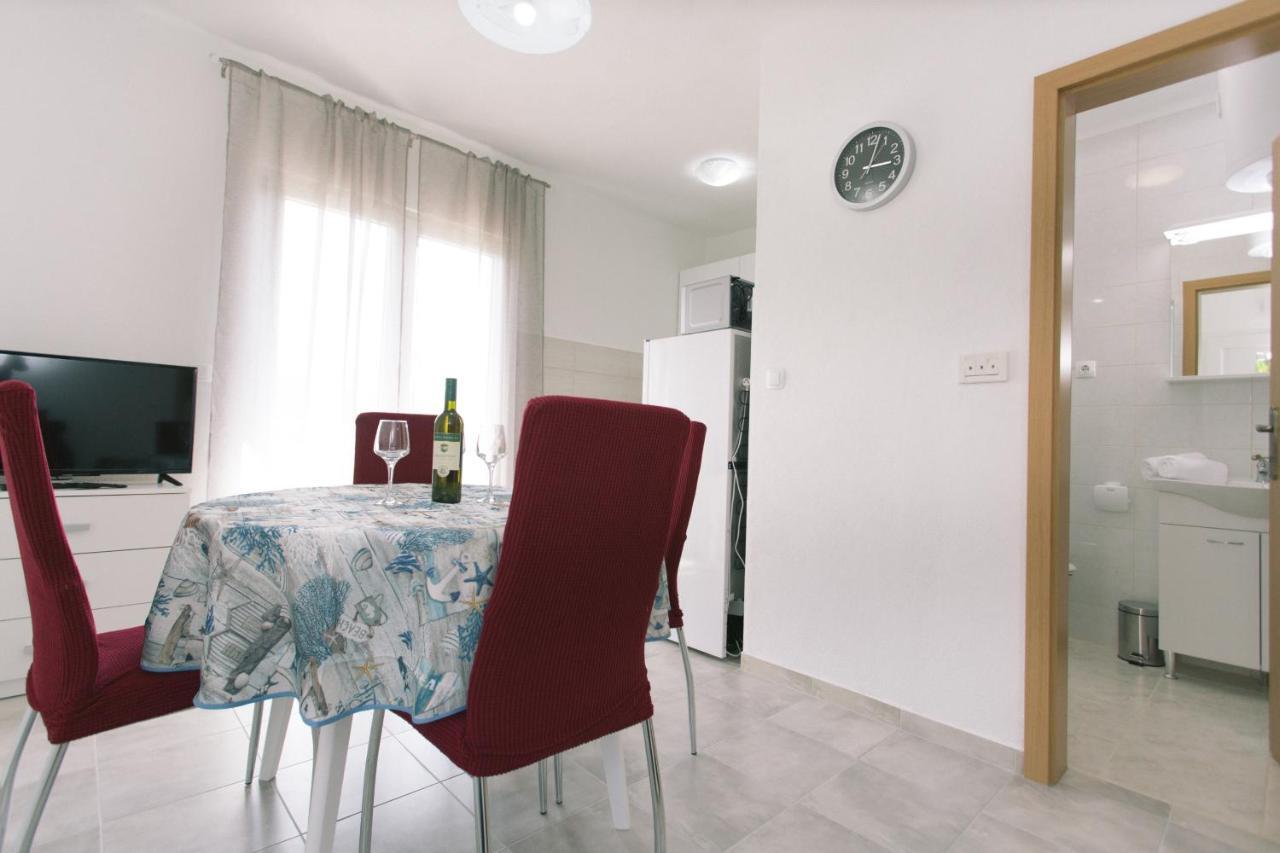 شقة Apartman Paula 2 Vinišće المظهر الخارجي الصورة