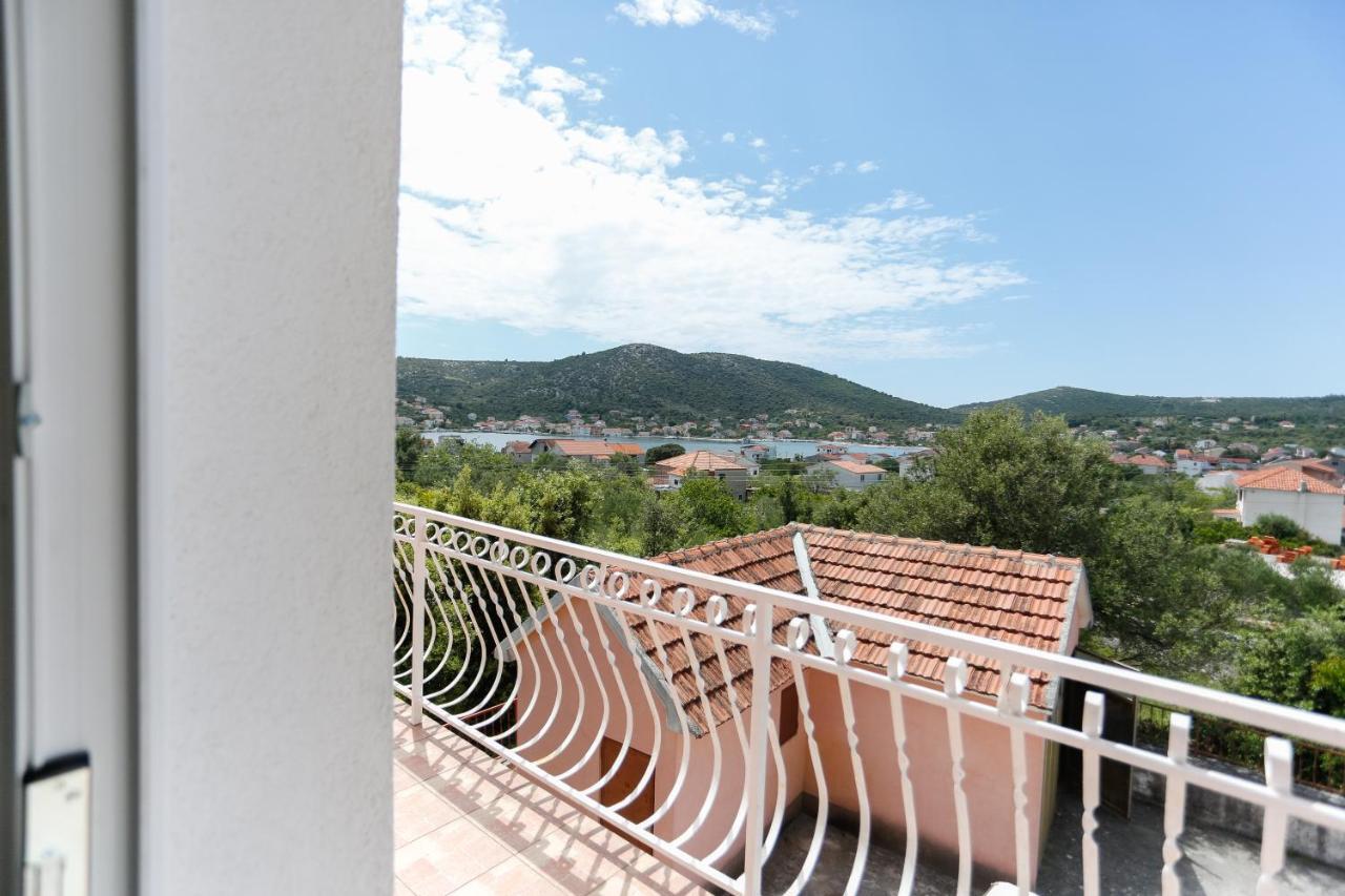 شقة Apartman Paula 2 Vinišće المظهر الخارجي الصورة
